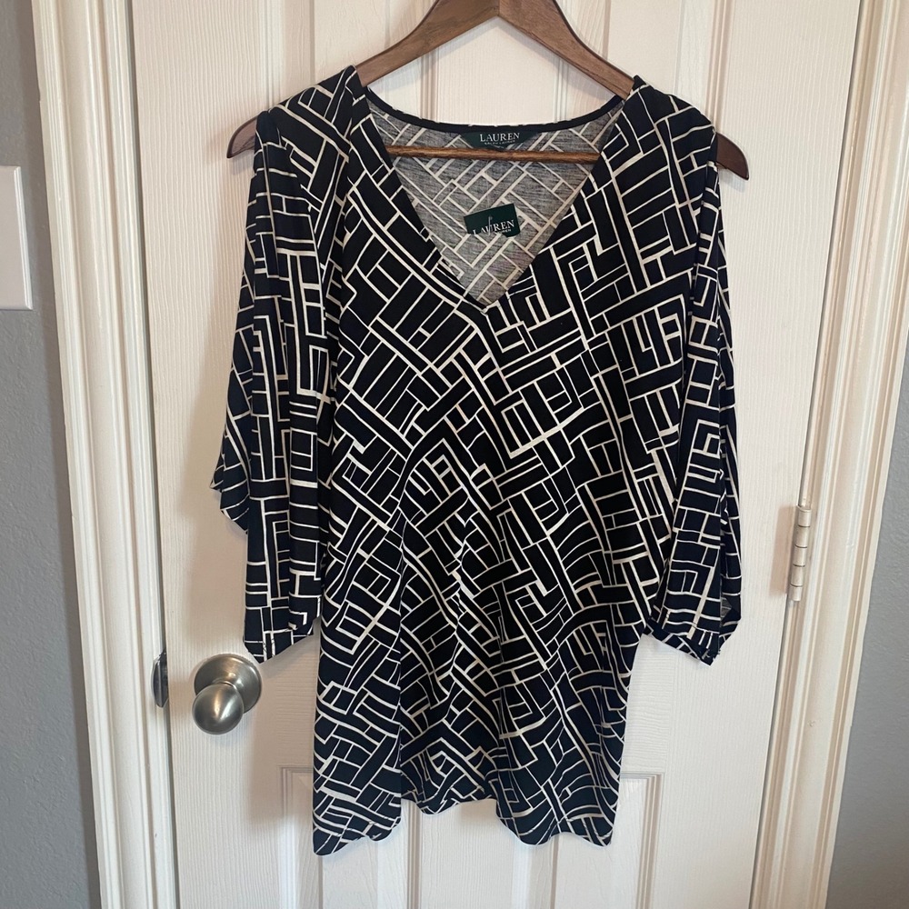 Lauren Ralph Lauren Top XL NWT Black White Geometric Cold Shoulder Minimalist